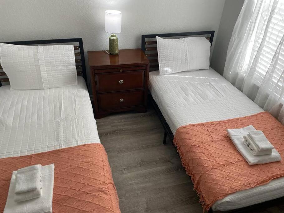 Cozy Stylish Townhome Davenport Eksteriør bilde